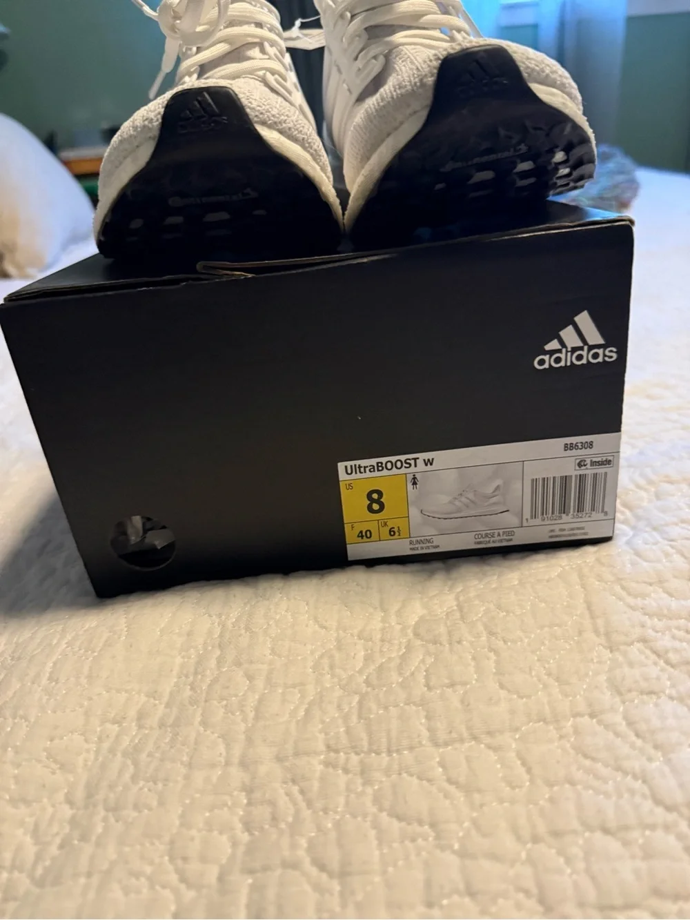 NWT ADIDAS ultraBOOST women running shoes size 8 - Picture 4 of 8